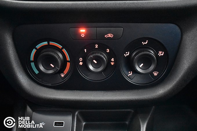 FIAT Doblò 1.4 T-Jet Natural Power PL-TN Cargo Maxi Lamierato SX